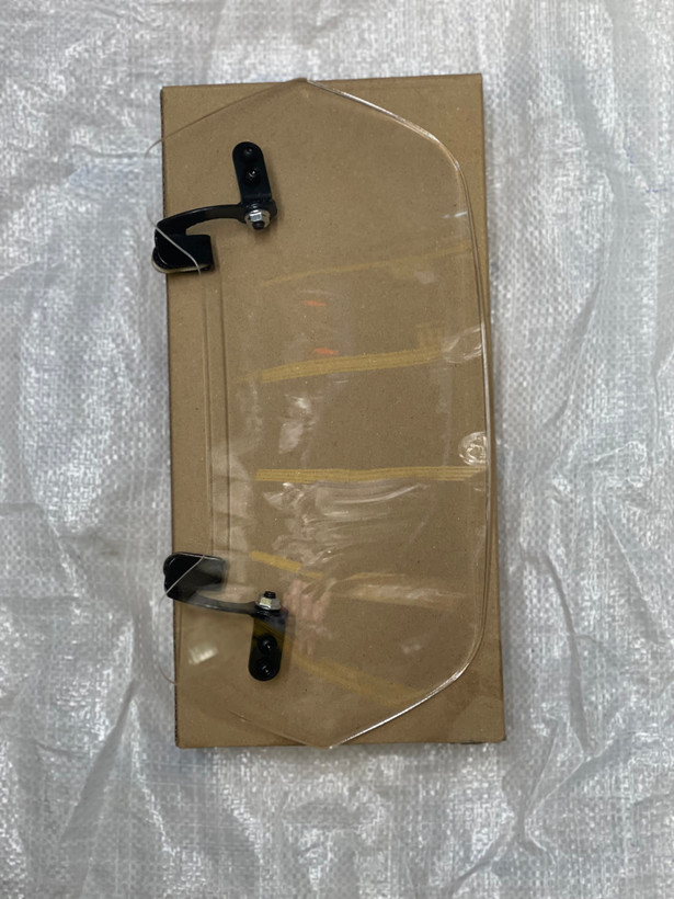 دفلکتور طرح GP (بچه طلق) موتور ۶ میل / نیمه شفاف(نیمه دودی) مناسب انواع موتورسیکلت و انواع طلق